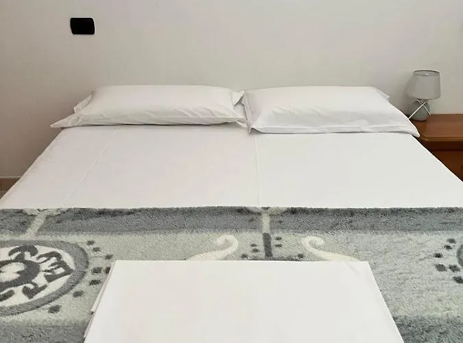 Spazioso Piano Terra Vicino Mare